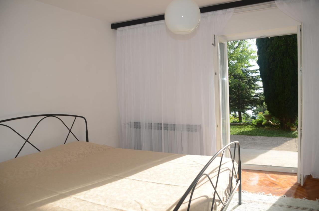 Ferienwohnung Corina & Franco Senj  Exterior foto
