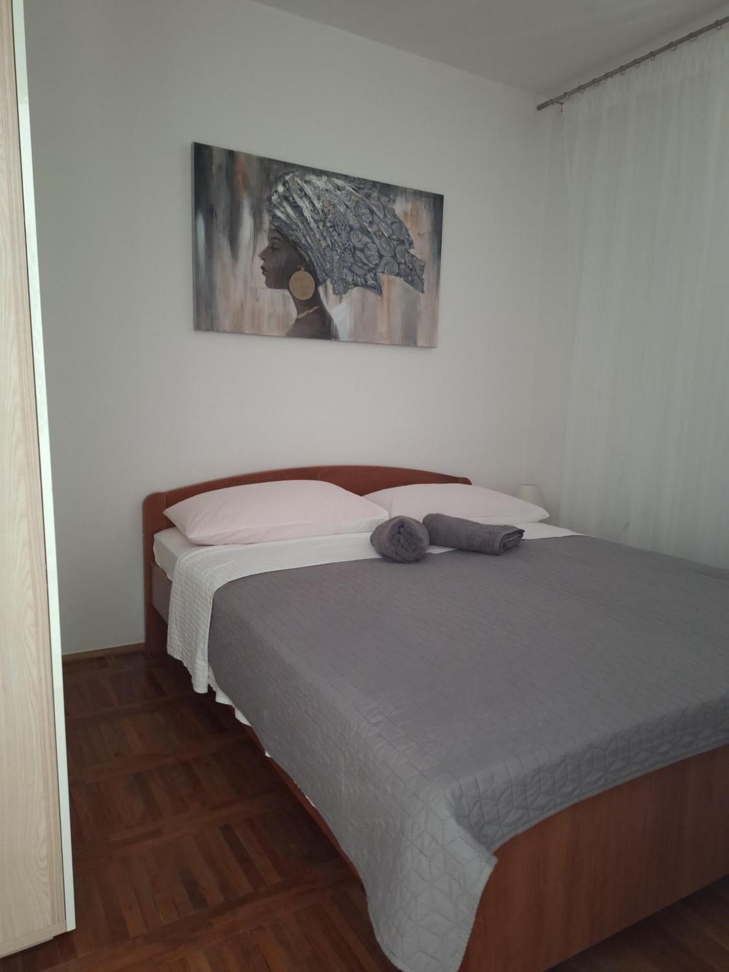 Ferienwohnung Corina & Franco Senj  Zimmer foto