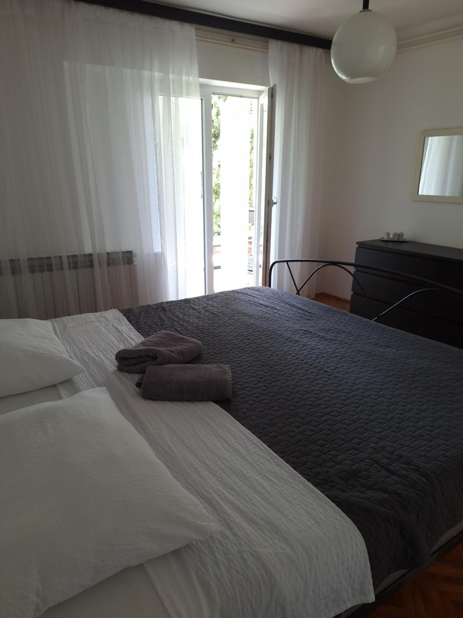 Ferienwohnung Corina & Franco Senj  Zimmer foto
